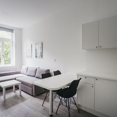 Mika Apartment And Studios Загреб Экстерьер фото